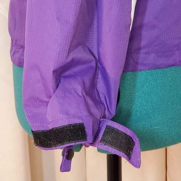 0740. Columbia ~ Titanium ~ Woman's Snow Parka ~ in Perfect Purple!! - Picture 10 of 16